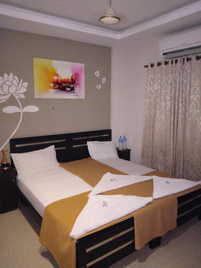 Metro Residency Hotel Kochi Exterior photo